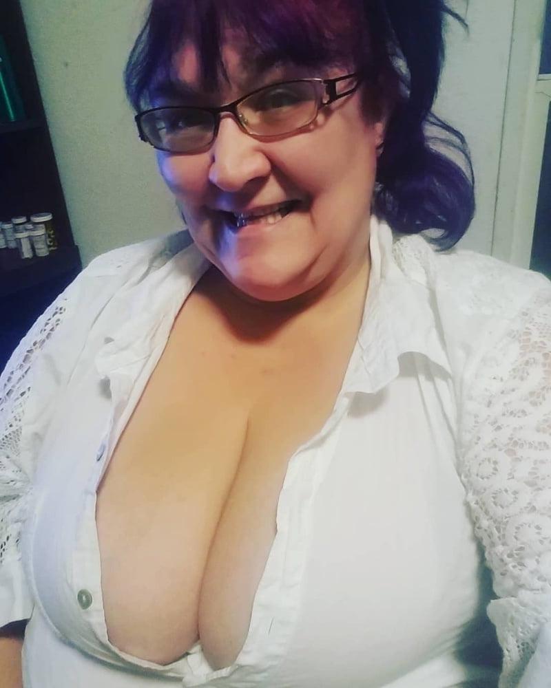 25P Older and hot 161 (No nude selfies)