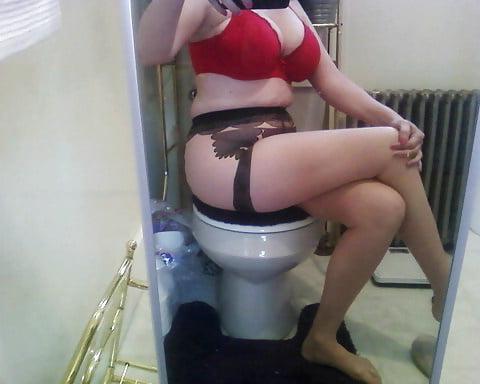 25P Pantyhose Nude MILF