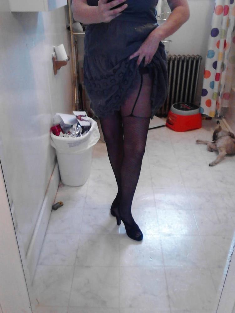 25P Pantyhose Nude MILF