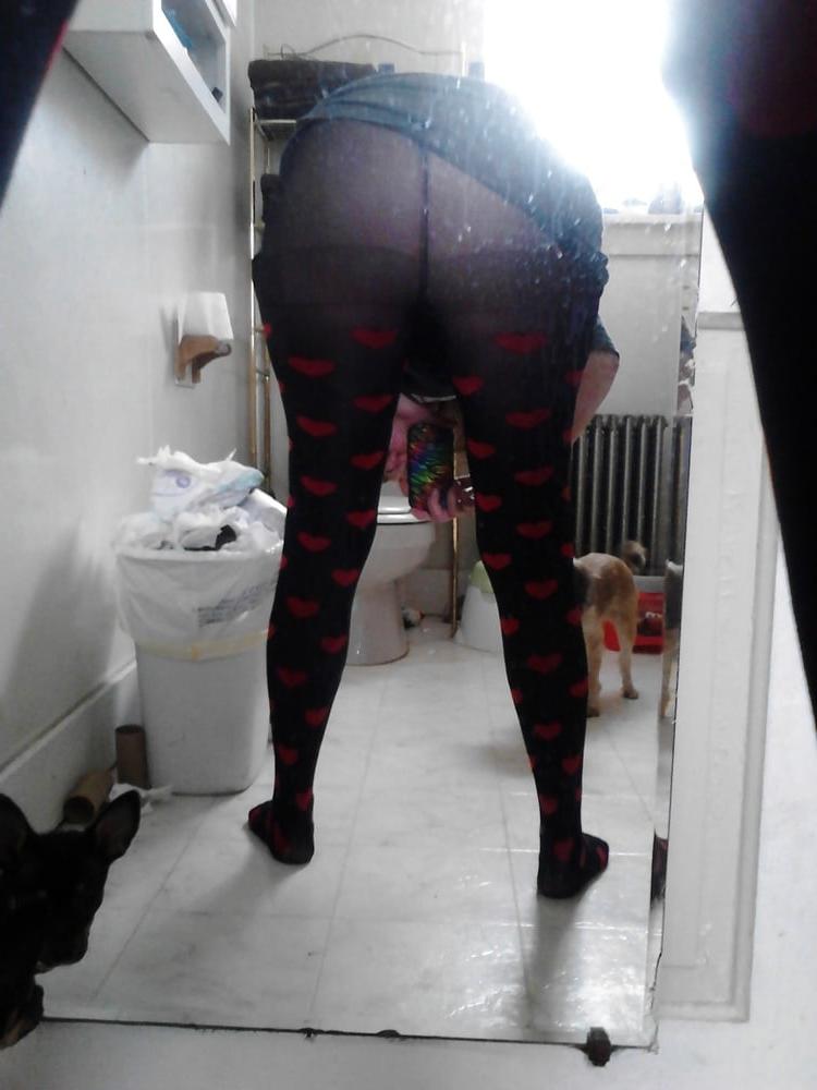 25P Pantyhose Nude MILF