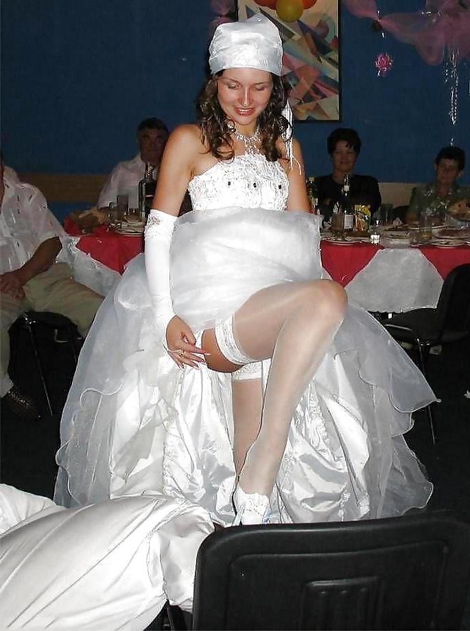 20P Amatuers in White Nylons, Panythose & Stockings