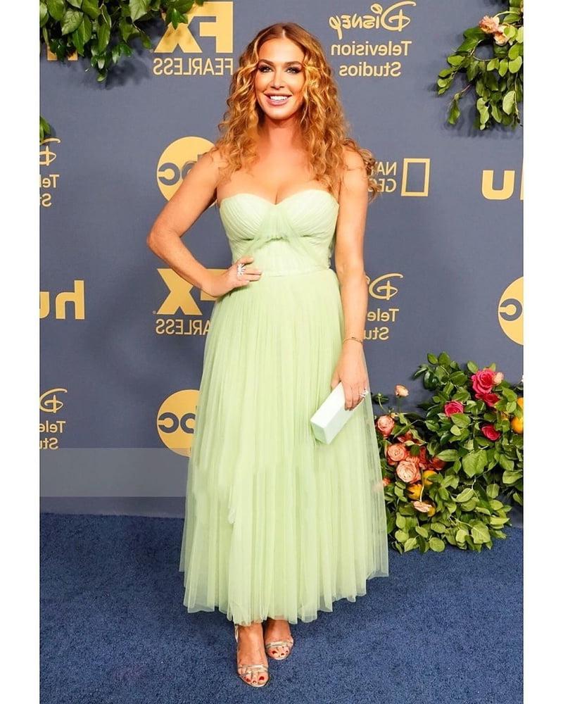 25P Poppy Montgomery Hot,Sexy and Nude
