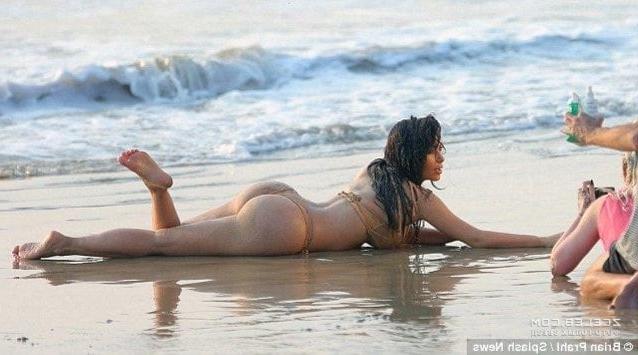 25P Kim Kardashian Nude