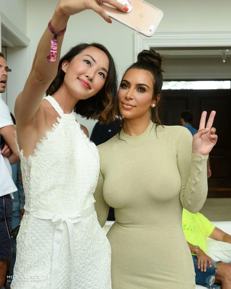 25P Kim Kardashian Nude