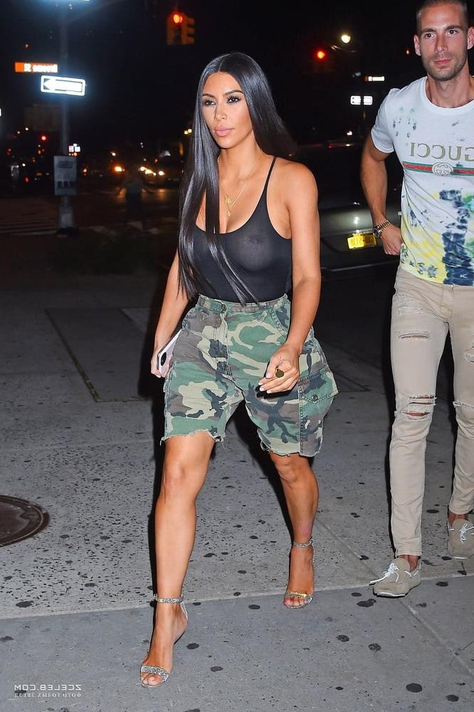 25P Kim Kardashian Nude