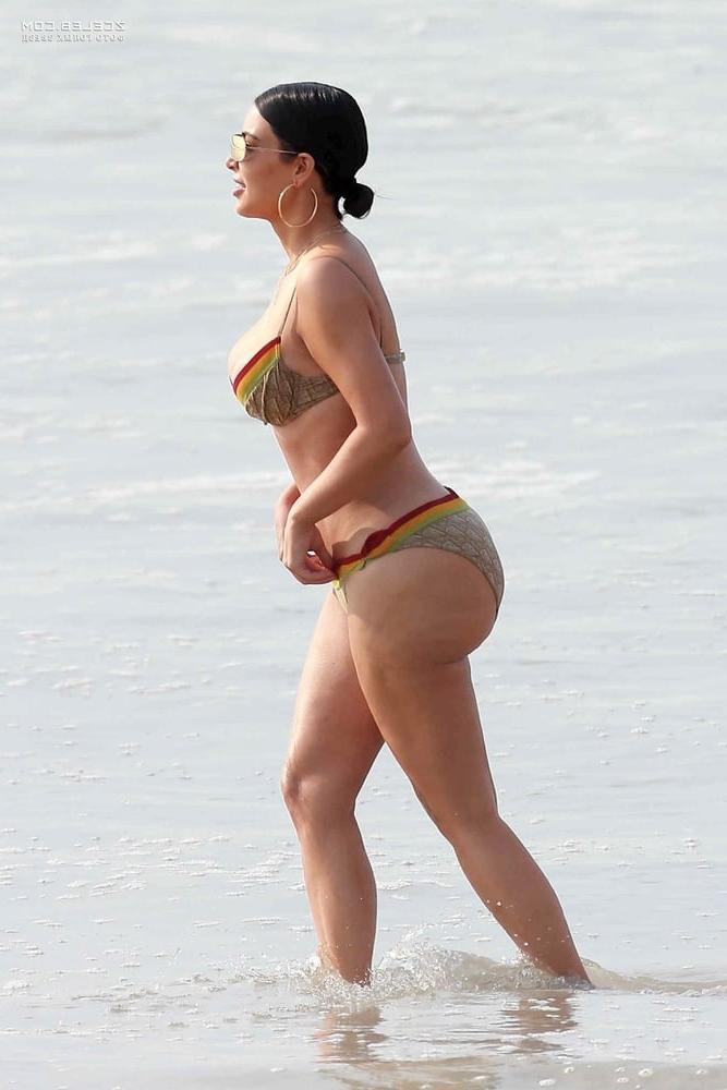 25P Kim Kardashian Nude