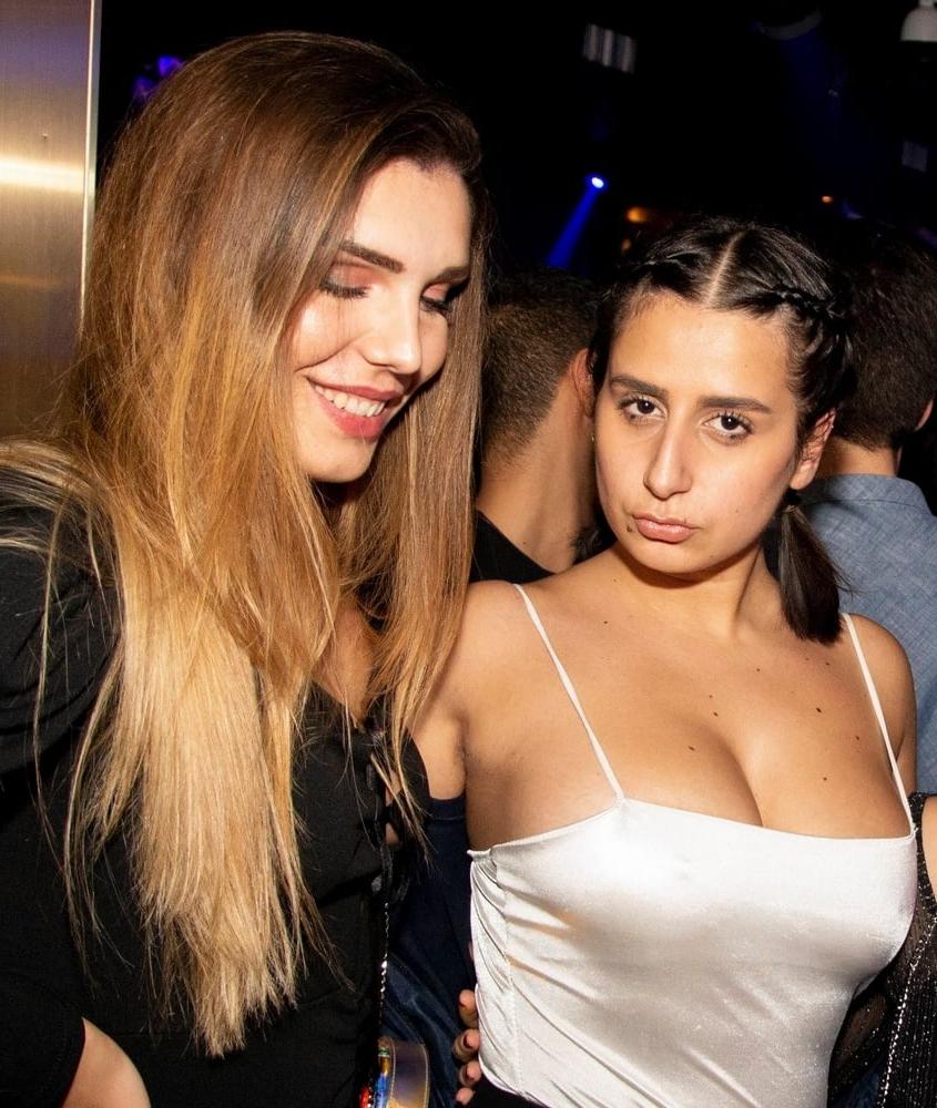 20P Girls partying in club - Paris #97