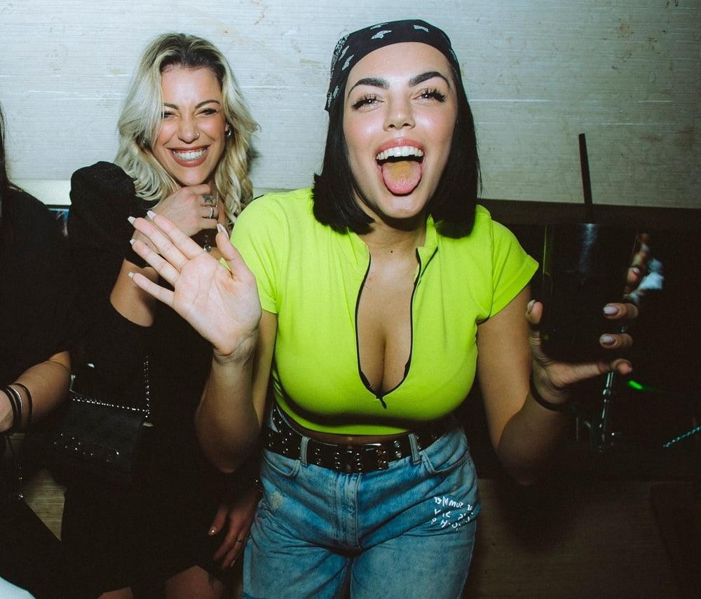 20P Girls partying in club - Paris #97