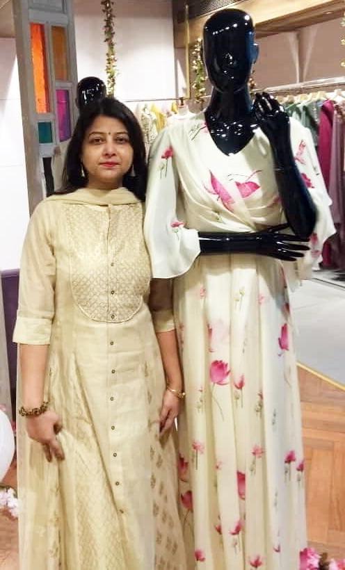 25P Cousin's wife Sangeeta