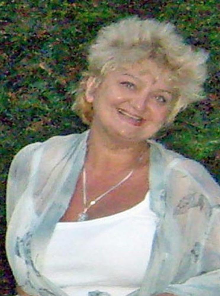 25P White top