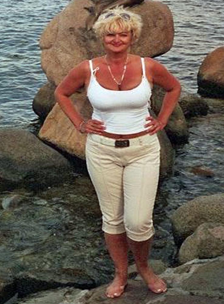 25P White top