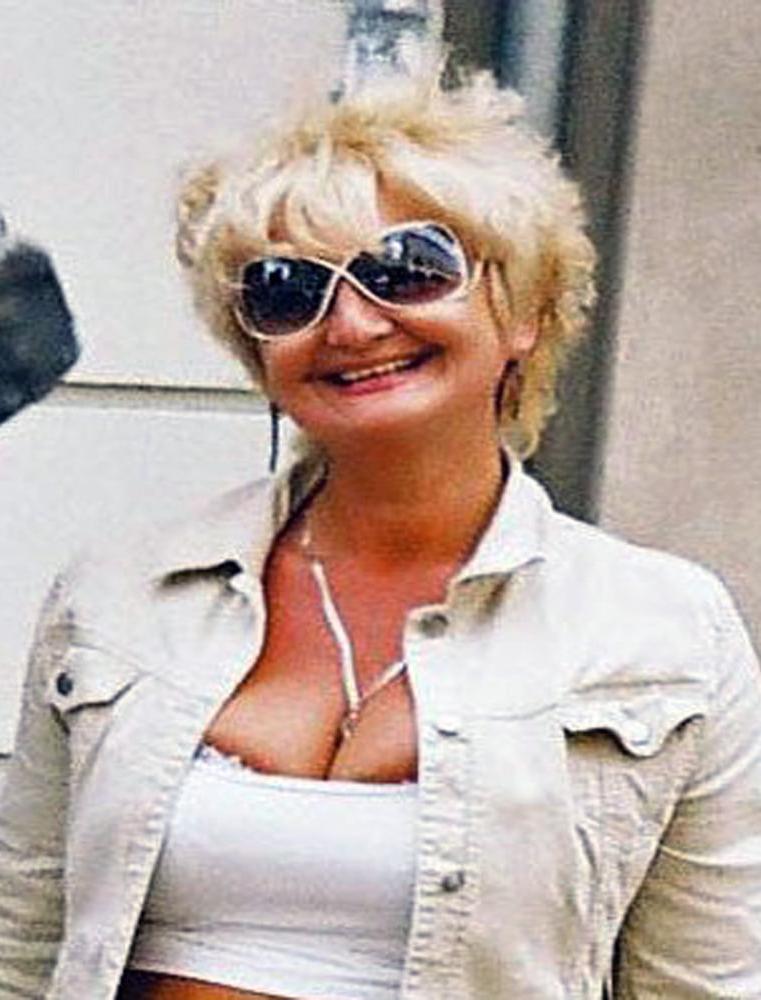 25P White top
