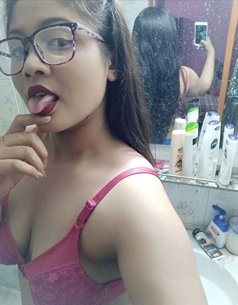 25P bangladeshi Daffodil University Srabontee nude pics