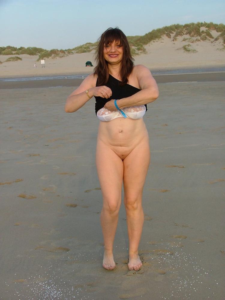 25P saggy big boob milf