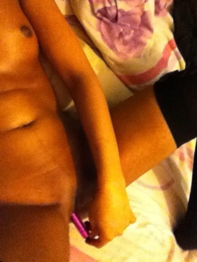 25P Sex Girl Nude Selfies
