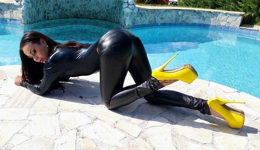 25P Sexy Latex #32