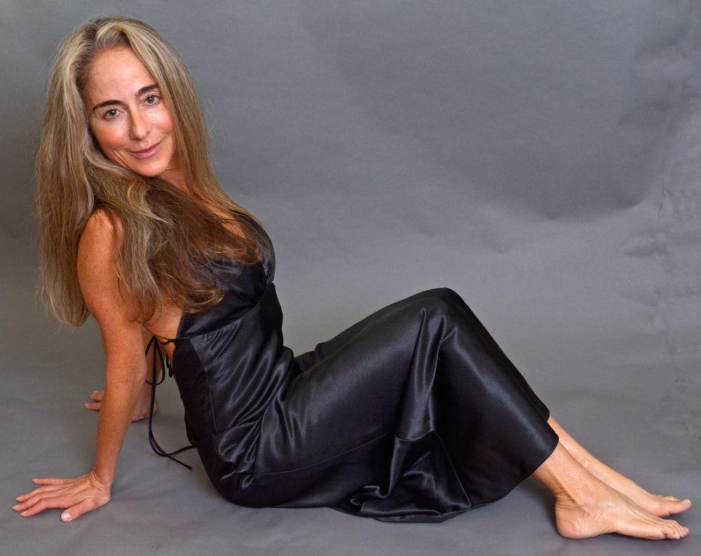 10P Black satin slut