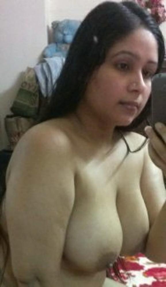 25P My friend's hot wife