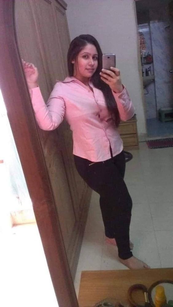 25P My friend's hot wife
