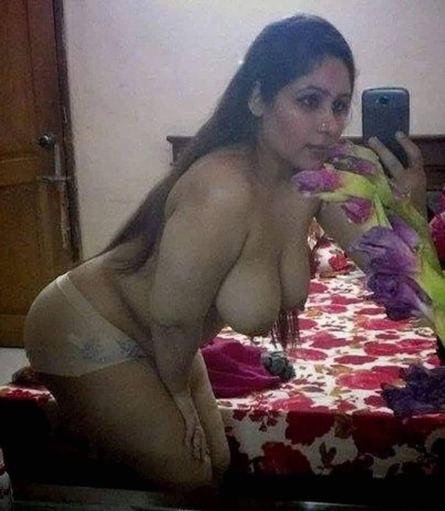 25P My friend's hot wife