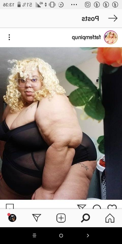 25P Hoodyman SSBBW 336 . Nude piggy special.