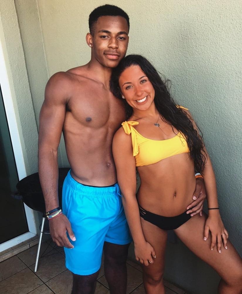 16P Bikini Clad White Women With Black Men 16