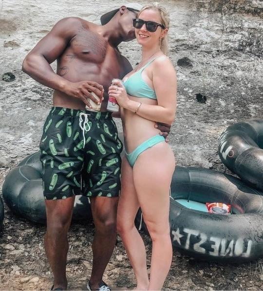 16P Bikini Clad White Women With Black Men 16