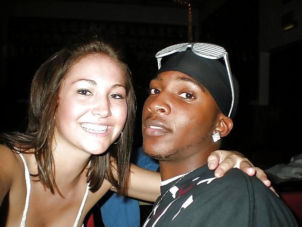 25P Hotties in da hip hop club
