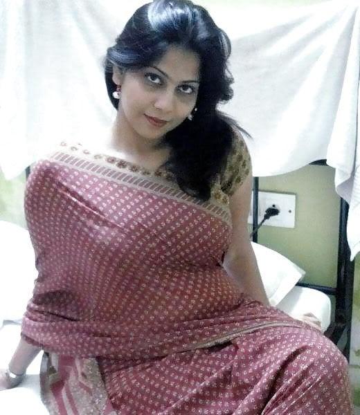 25P Hydrabad aunty show nude #3