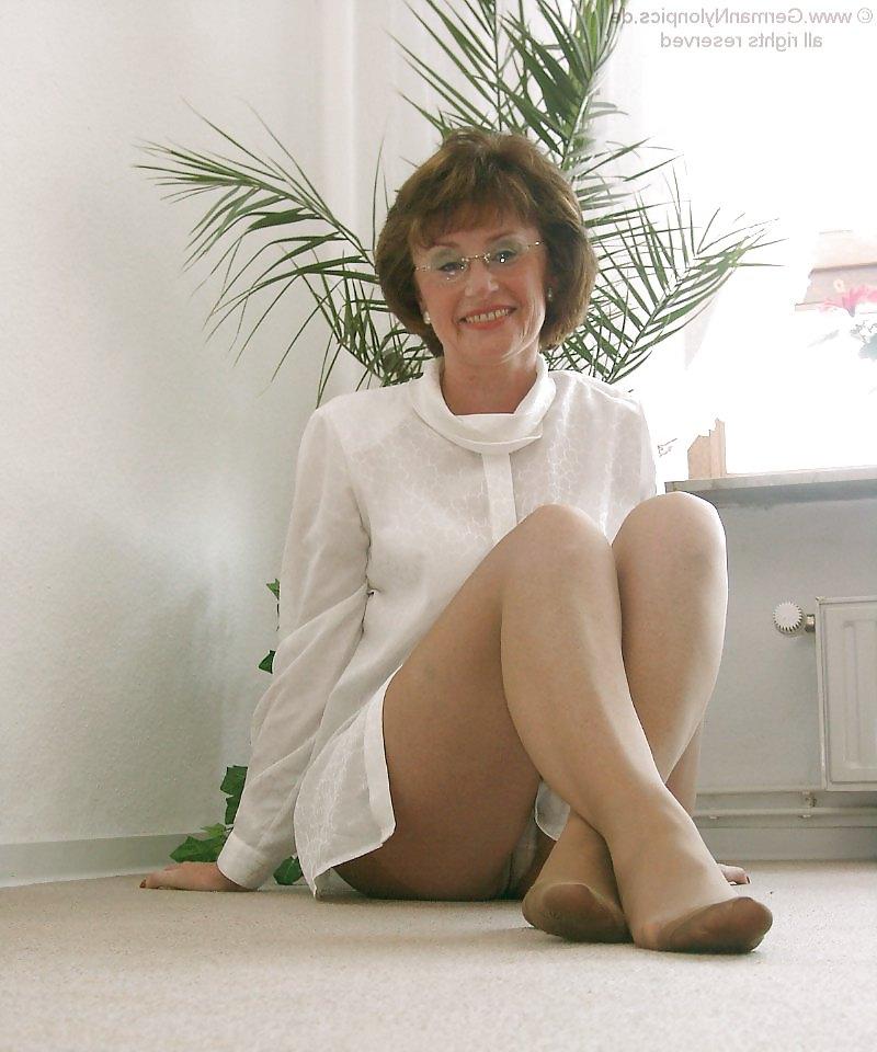 25P Amazing nylon matures