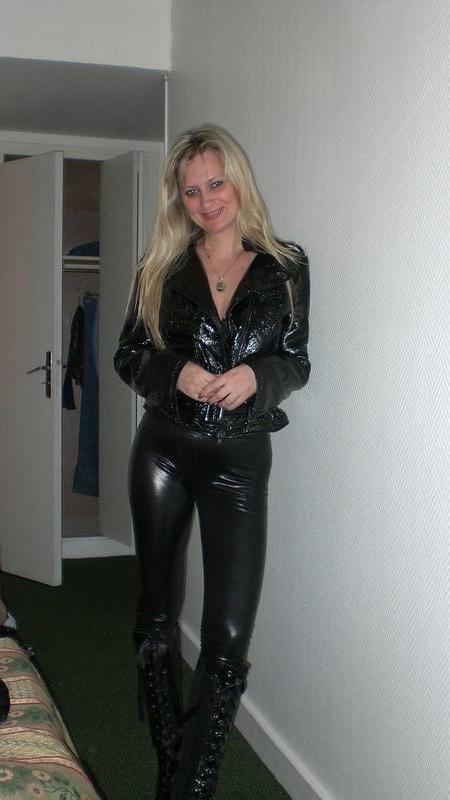 25P Leather and Latex Mix 31