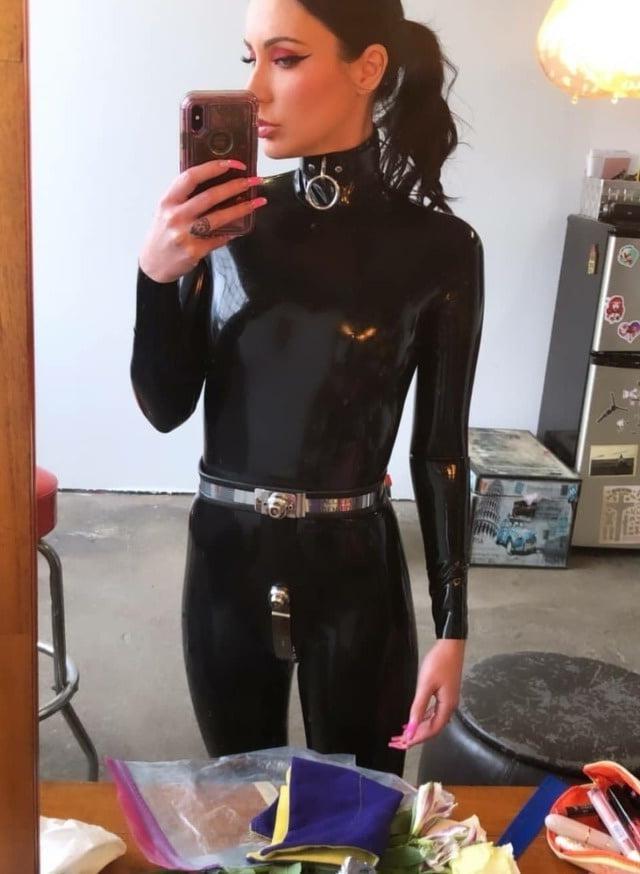 25P Latex amateur and selfie 109