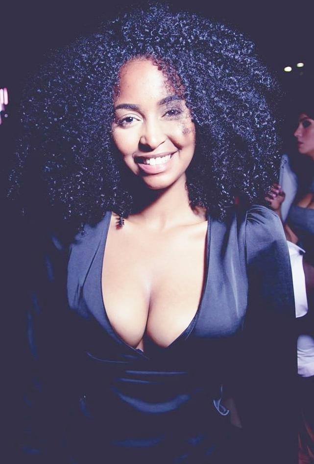 20P Girls partying in club - Paris #95