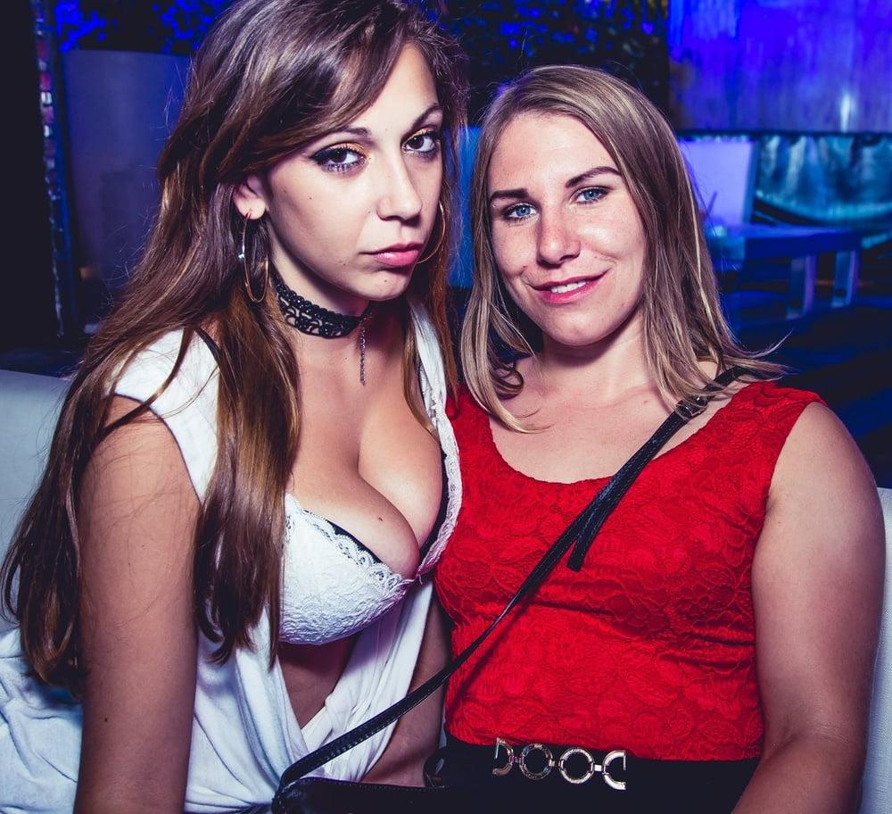 20P Girls partying in club - Paris #95