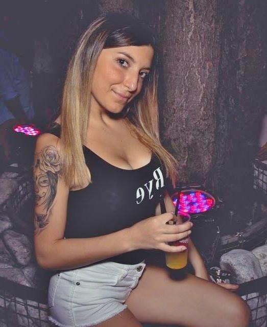 20P Girls partying in club - Paris #95