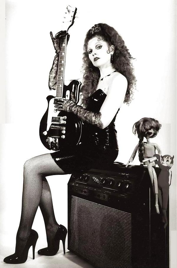 25P Poison Ivy, Fetish Latex Trash Lust Kitsch Musician