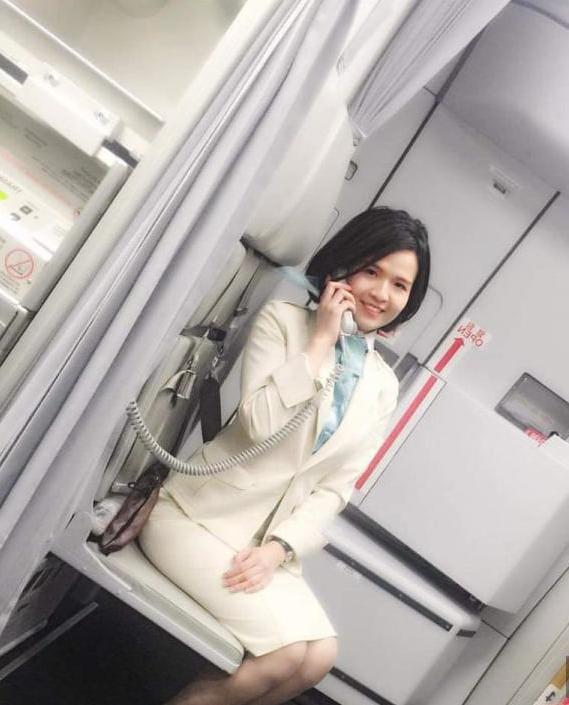 20P SDRUWS2 - ASIAN FLYGHT ATTENDANT NUDE LEAKED PICS