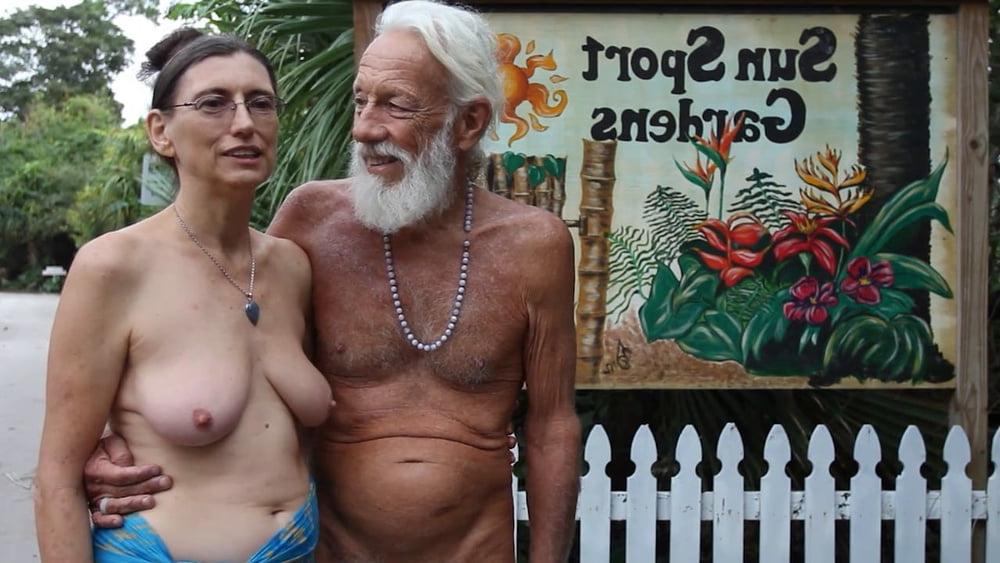 11P Nudist