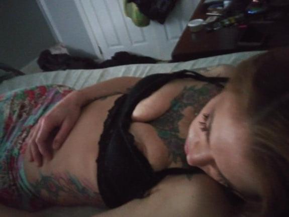 16P Kennedy saggy wrinkled empty floppy hanging tits tatoo pt 1