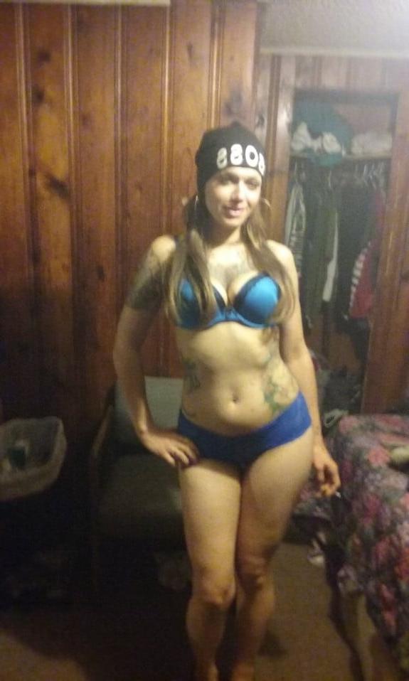 16P Kennedy saggy wrinkled empty floppy hanging tits tatoo pt 1