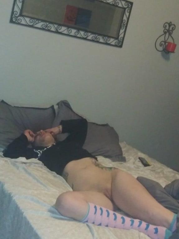 16P Kennedy saggy wrinkled empty floppy hanging tits tatoo pt 1