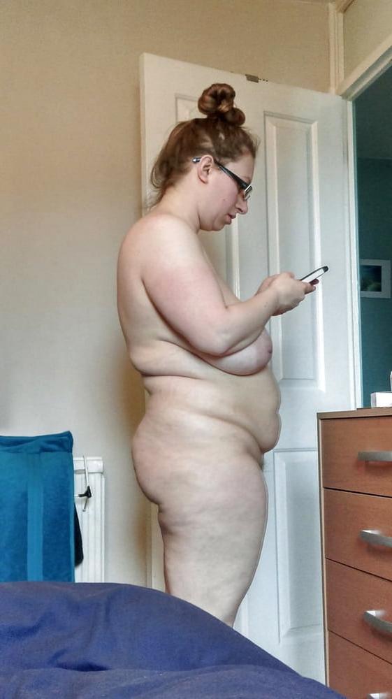 25P Nude housewives 1