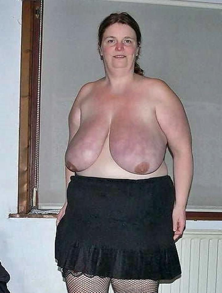 19P Saggy Tits 5