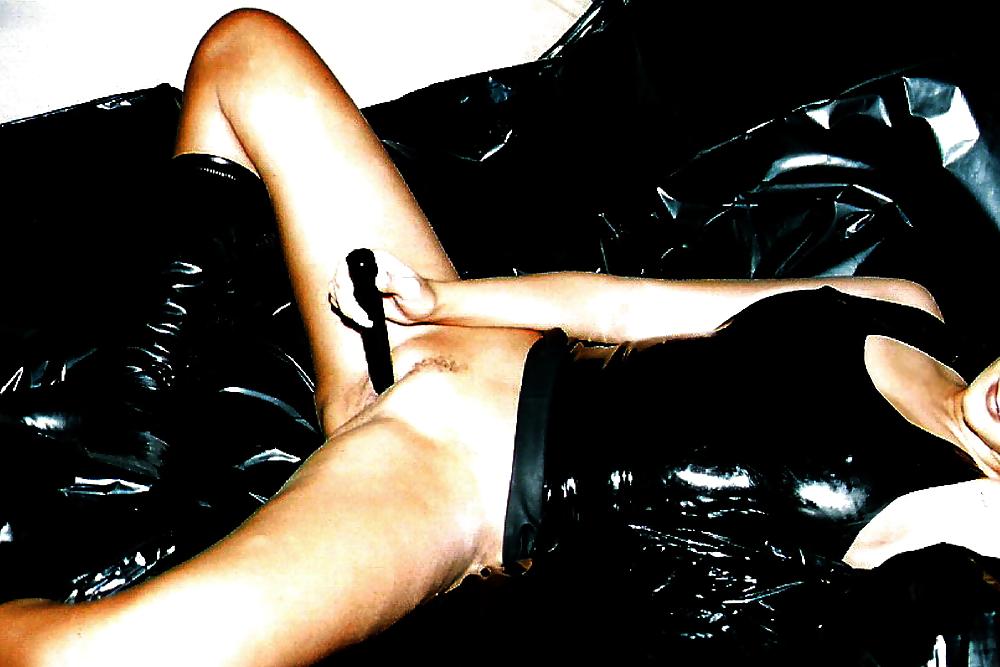 24P Ehestute barbara in latex III