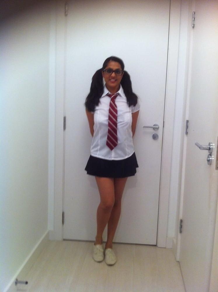 25P 18+ in school uniform