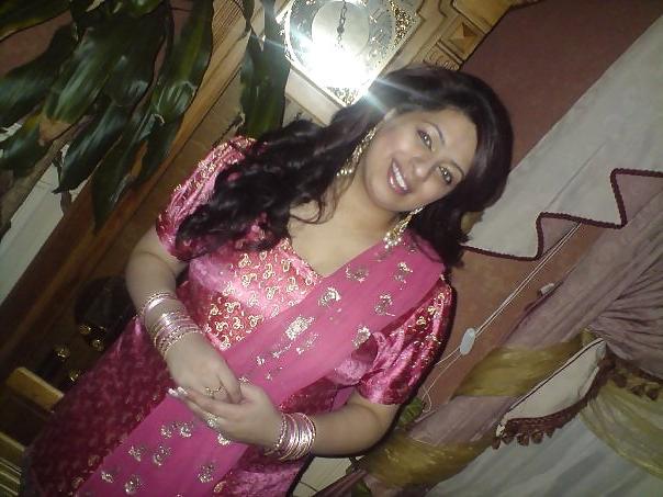 10P UK sexy paki sluts
