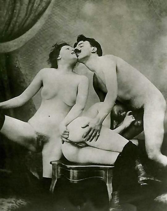 25P Black and White 38