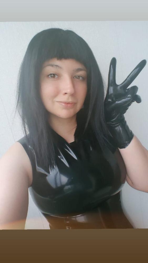 25P Ladies in Leather, latex &amp; PVC 3