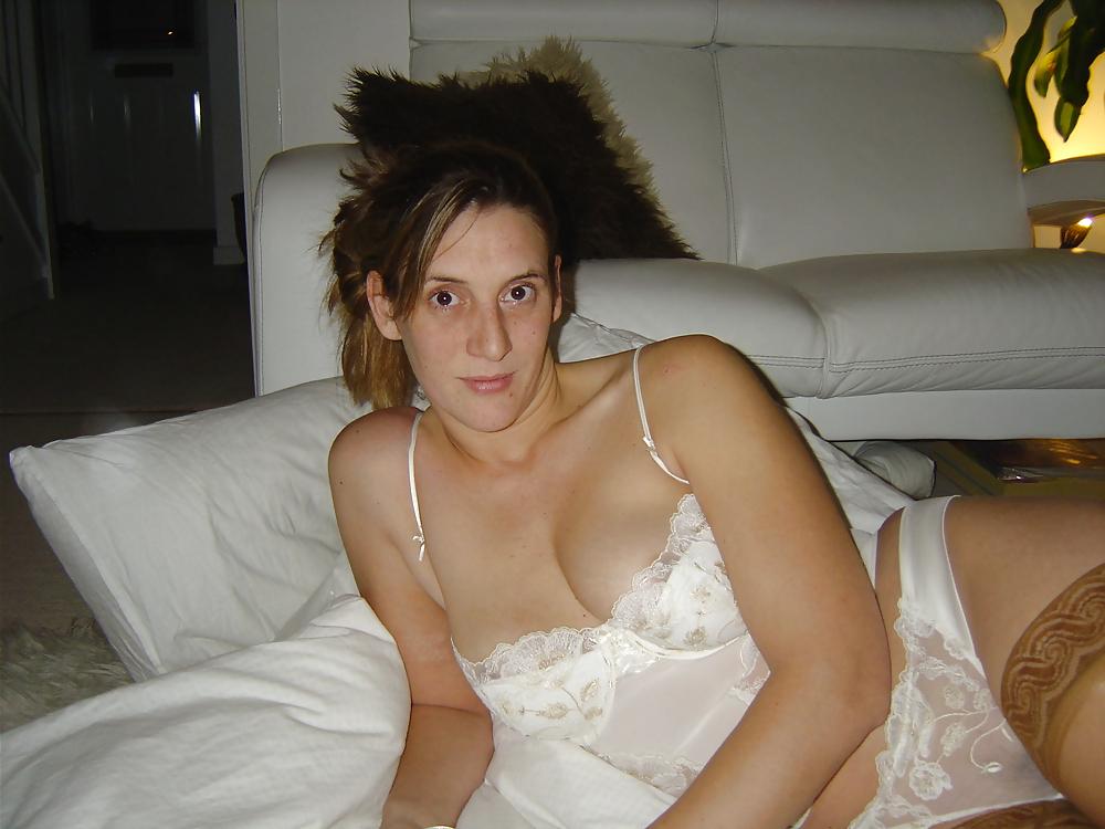 25P Wife In Lingerie And Panties
