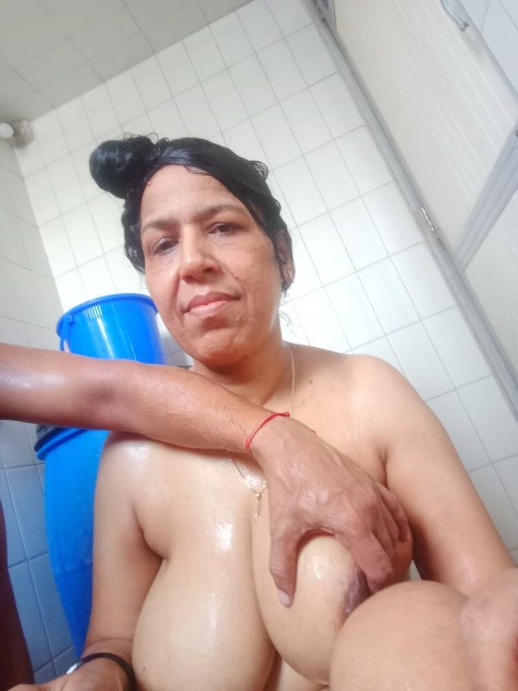 25P Dudhwali  house wife